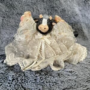 Angel Shelf Fancy Weighted Sitting Cow
